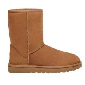 UGG Classic Short II "Chesnut" Winter Boot Size 9